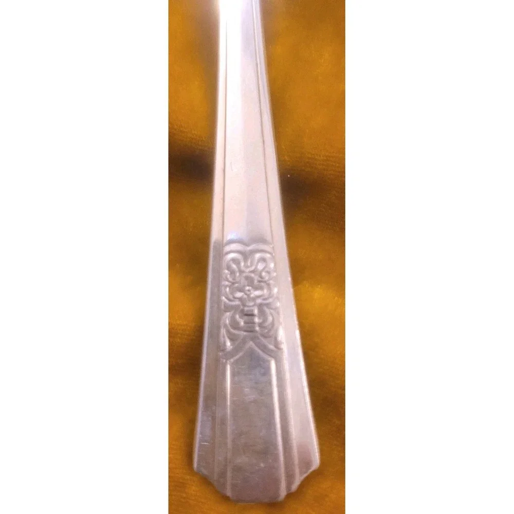 Oneida Silverplate 1937 FENWAY PLACE SOUP SPOON 7 1/8